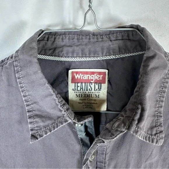 WANGLER BUTTON DOWN SIZE(M) - Picture 3 of 5